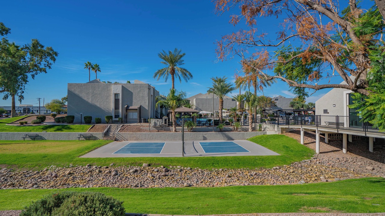 Photo of Outdoor in Cox Heights