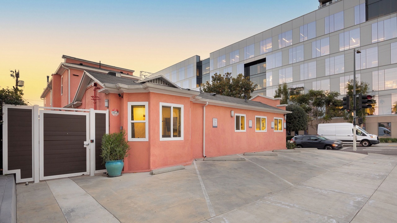 Photo of Outdoor in Hollywood