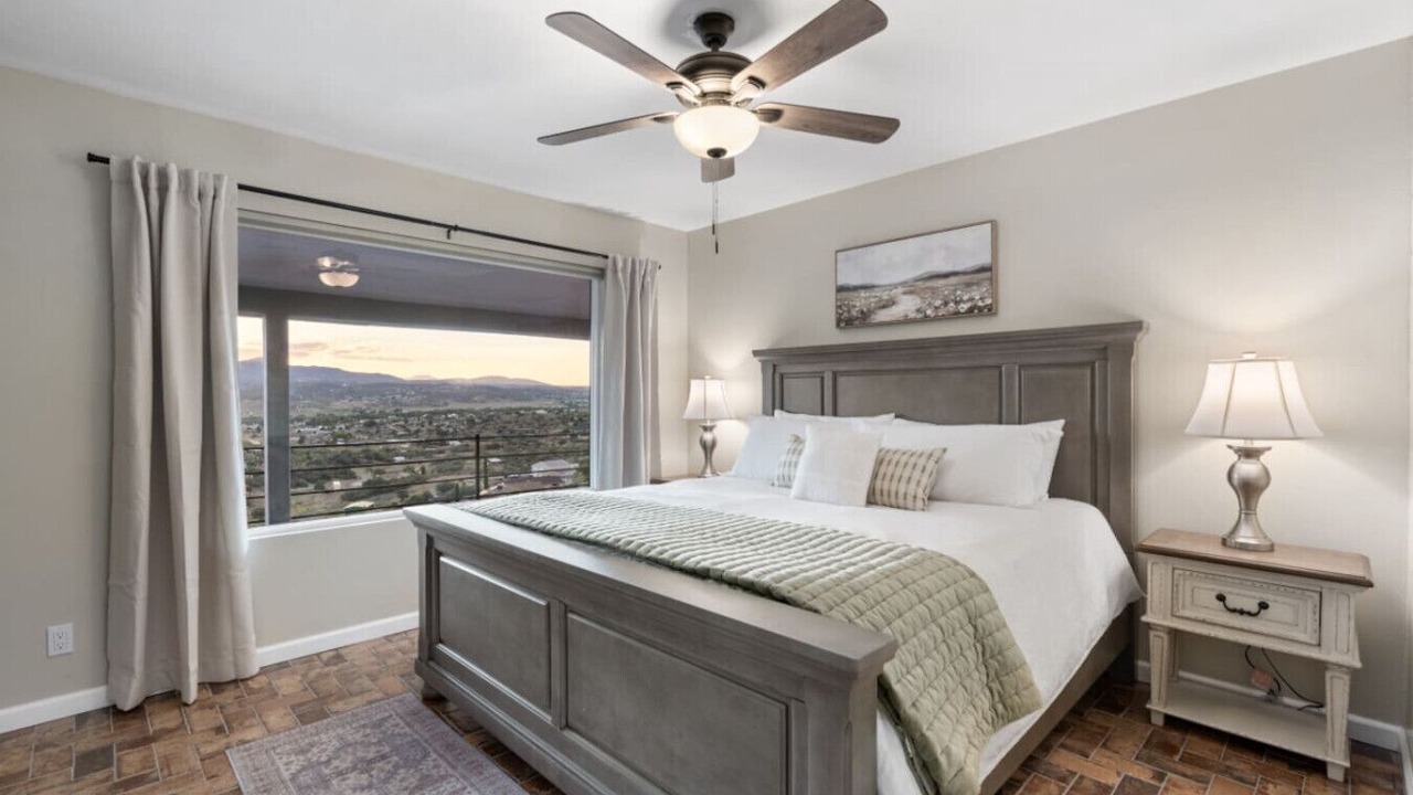 Photo of Bedroom in Dewey-Humboldt