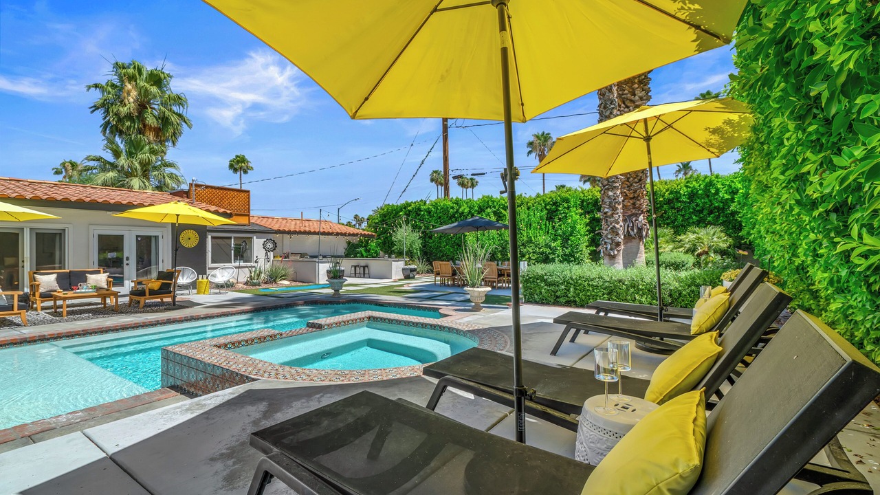 Photo of Outdoor in Tahquitz River Estates