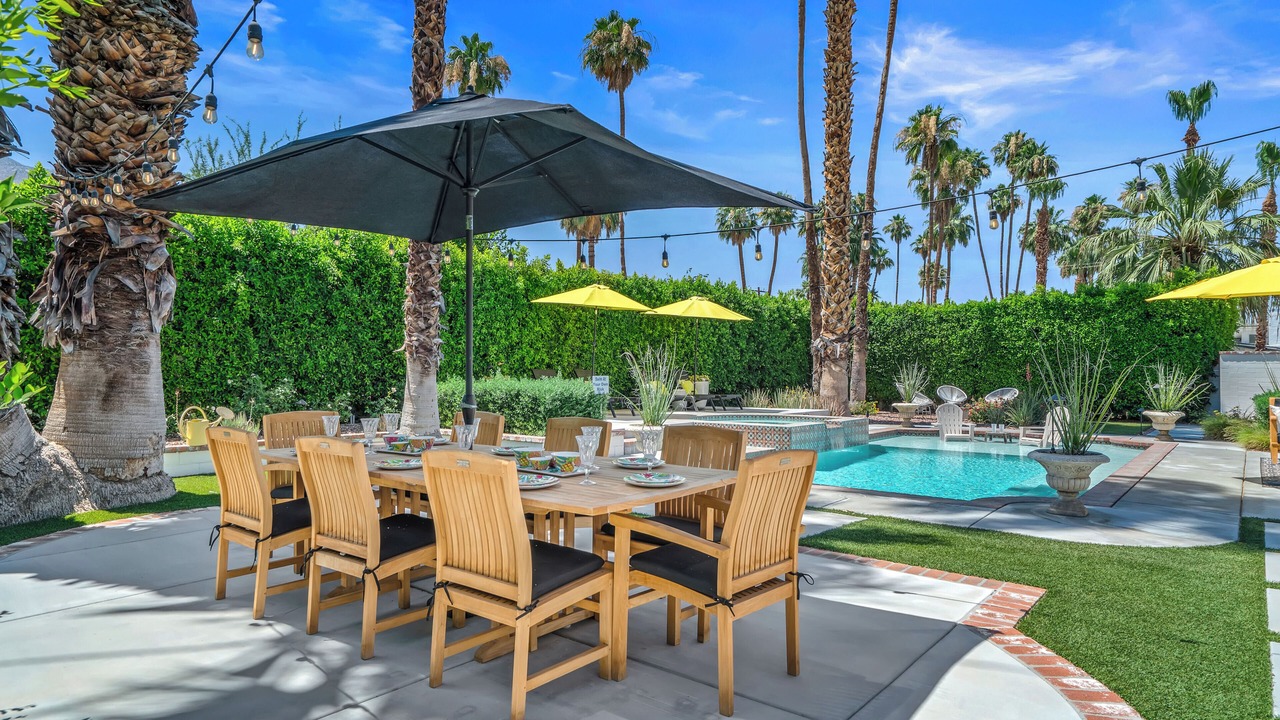 Photo of Outdoor in Tahquitz River Estates