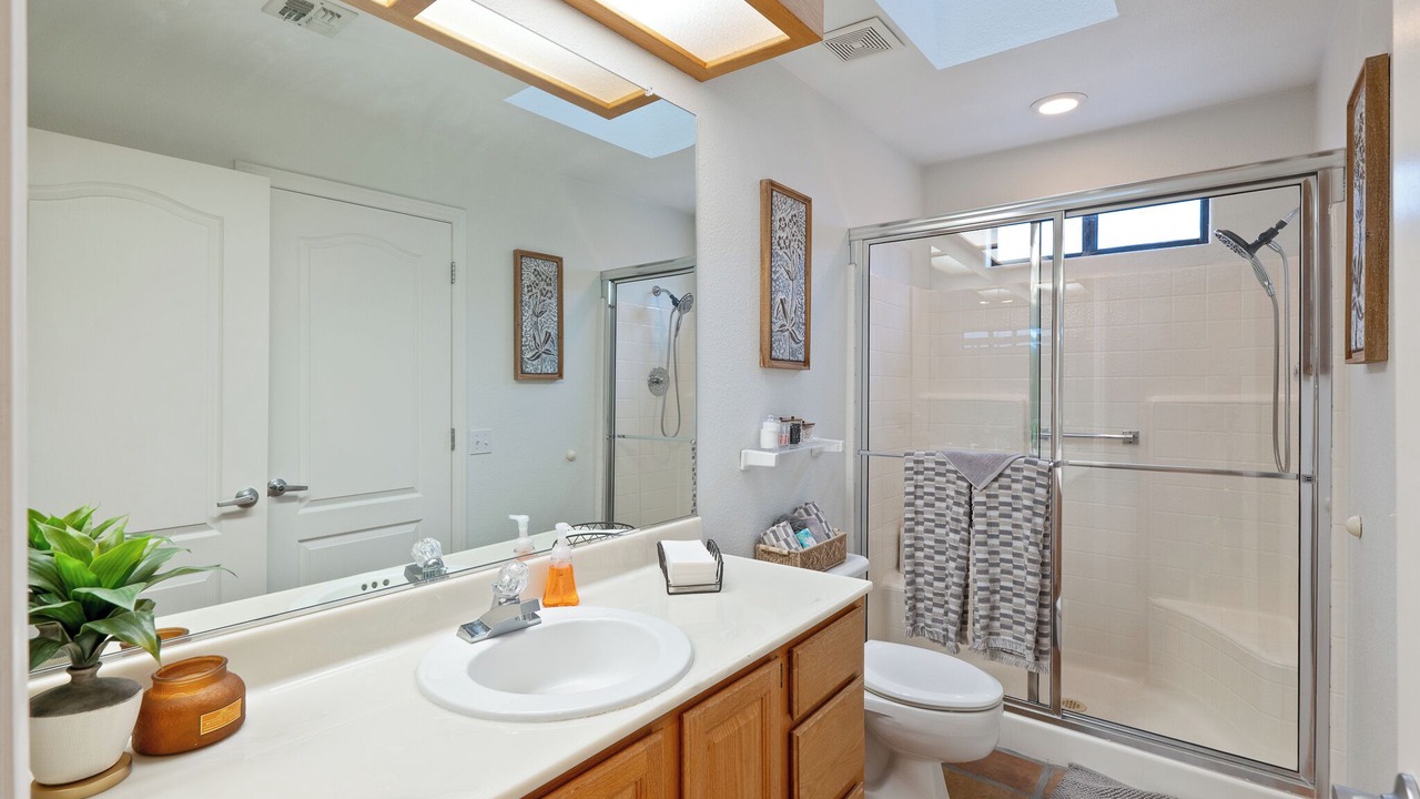 Photo of Bathroom in Holiday Shores