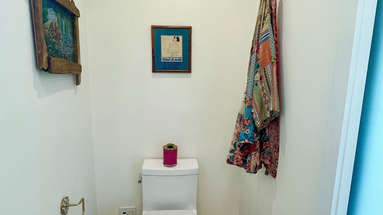 Photo of Bathroom in Miracle Mile