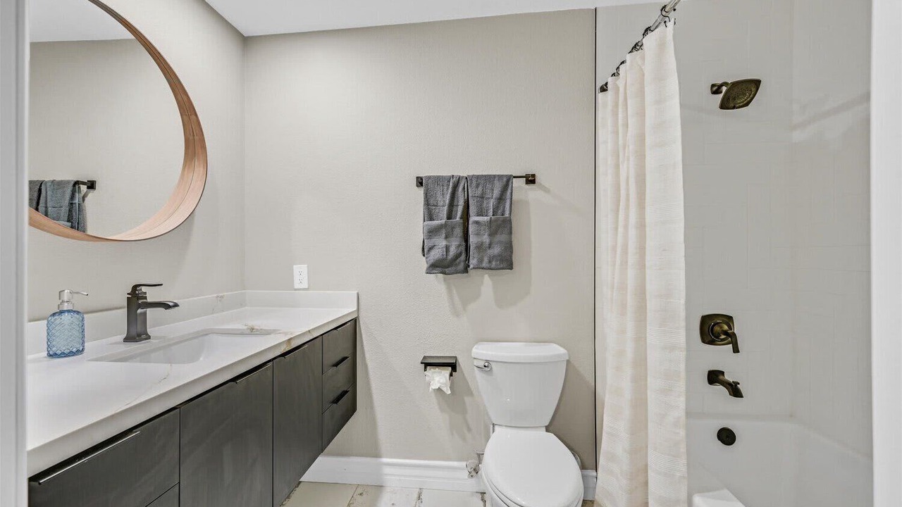 Photo of Bathroom in Foothills