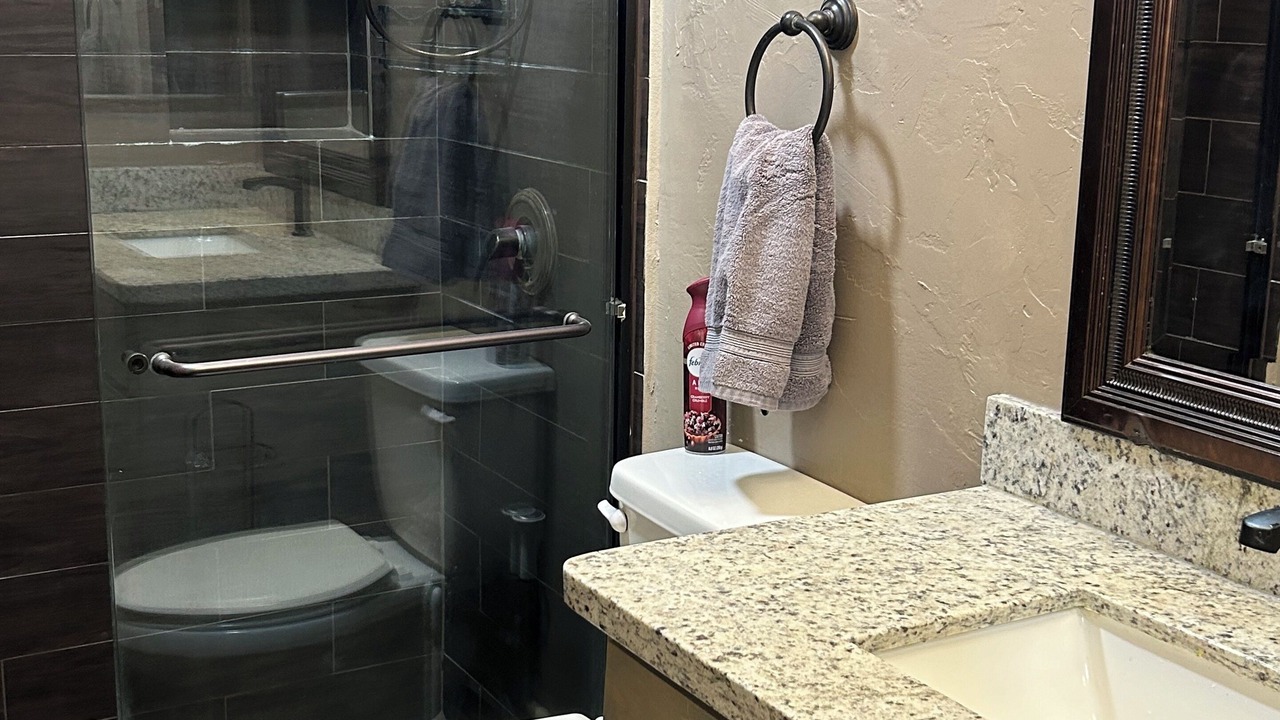 Photo of Bathroom in Ranchitos Palos Verdes