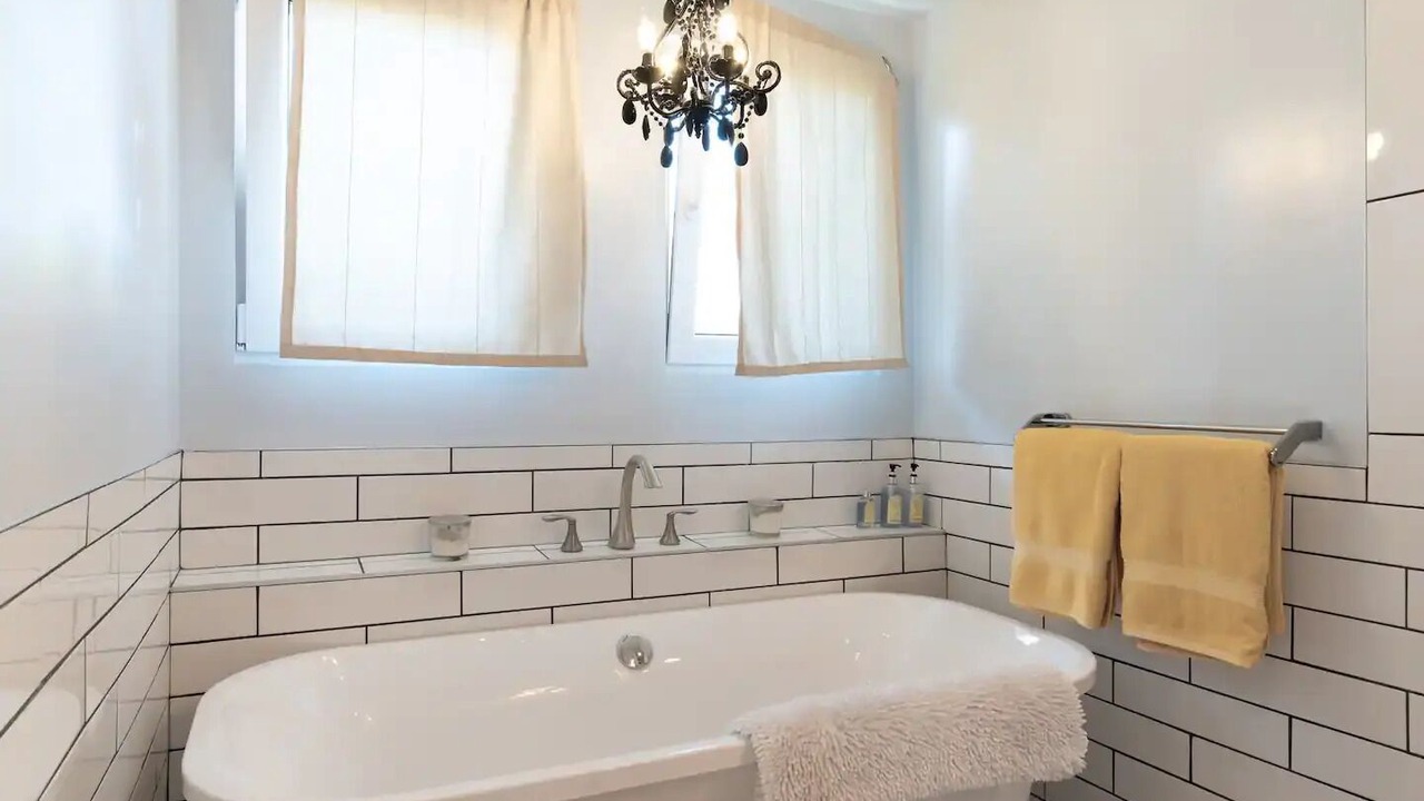 Photo of Bathroom in North Redondo