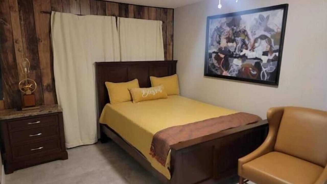 Photo of Bedroom in Sunrise Manor