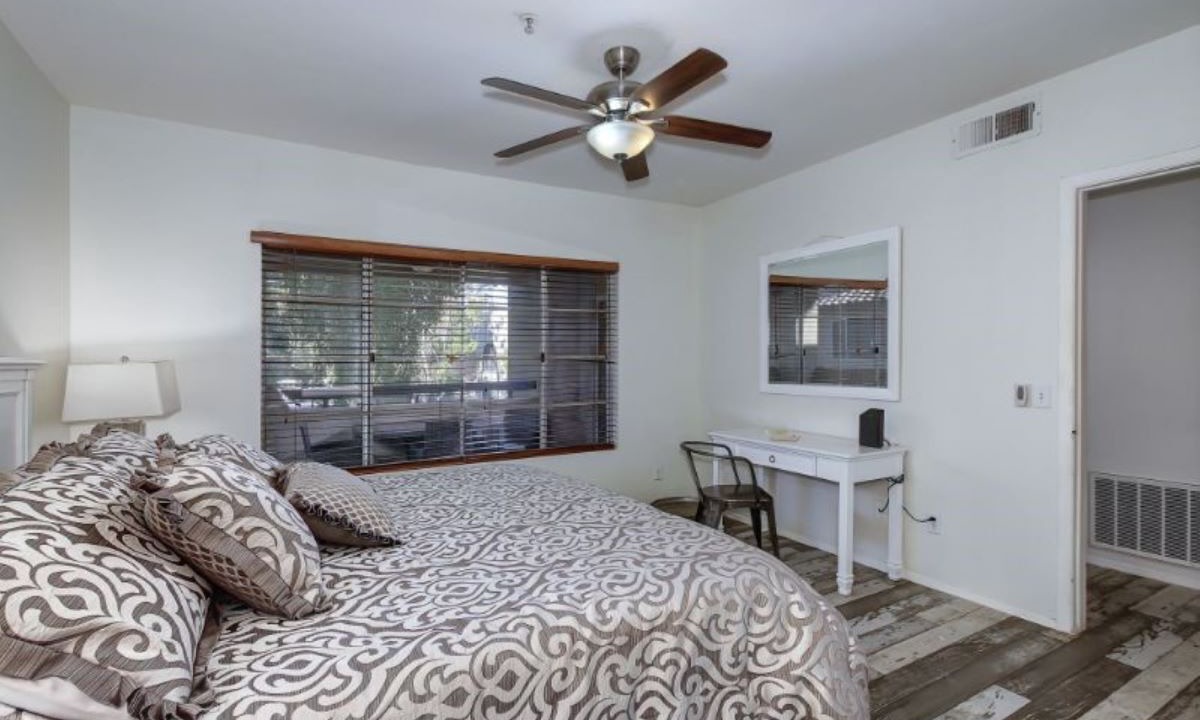 Photo of Bedroom in La Tierra Estates