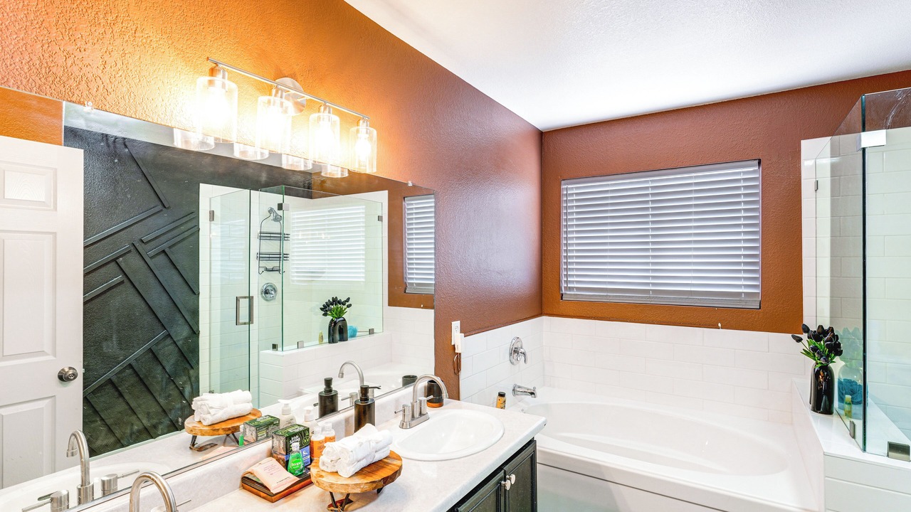 Photo of Bathroom in Centennial Hills