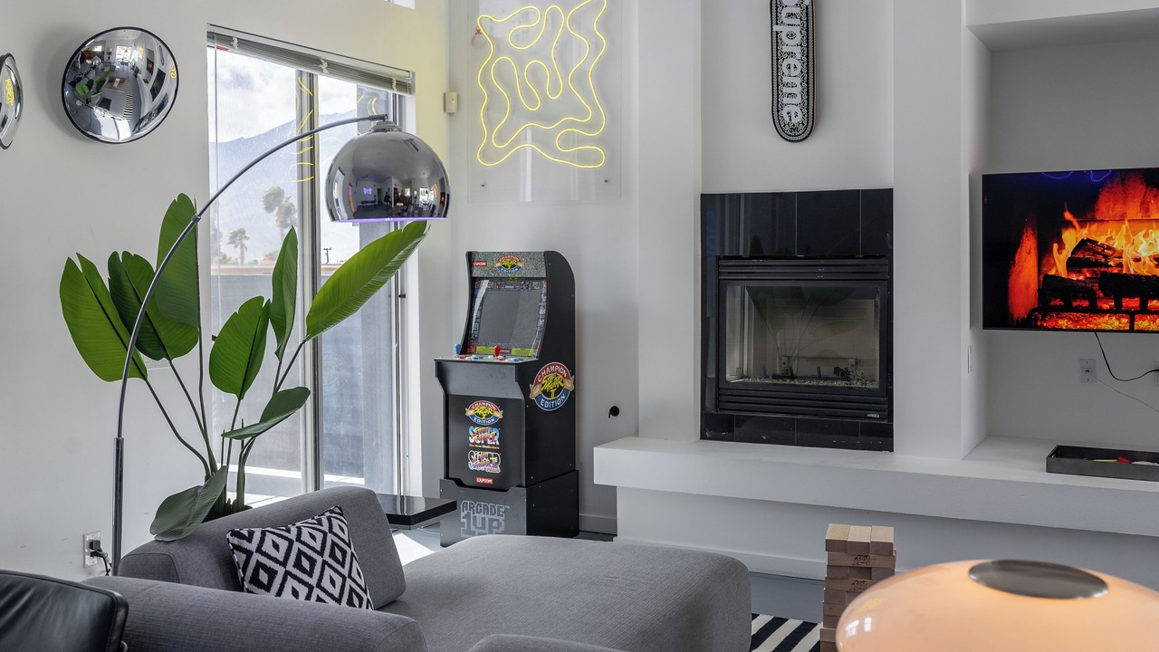 Photo of Livingroom in B-Bar-H Ranch