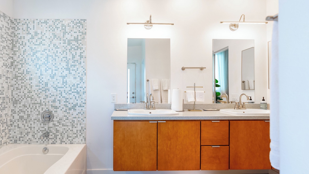 Photo of Bathroom in B-Bar-H Ranch