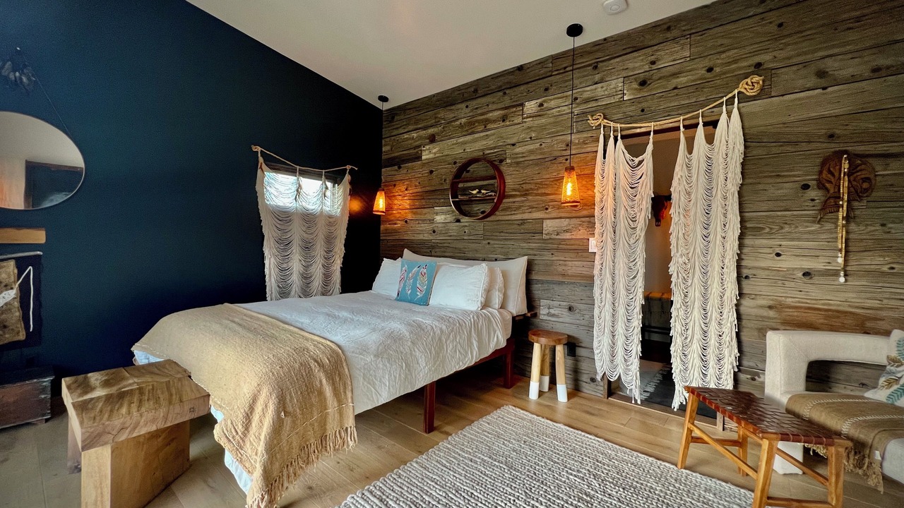 Photo of Bedroom in Lone Pine