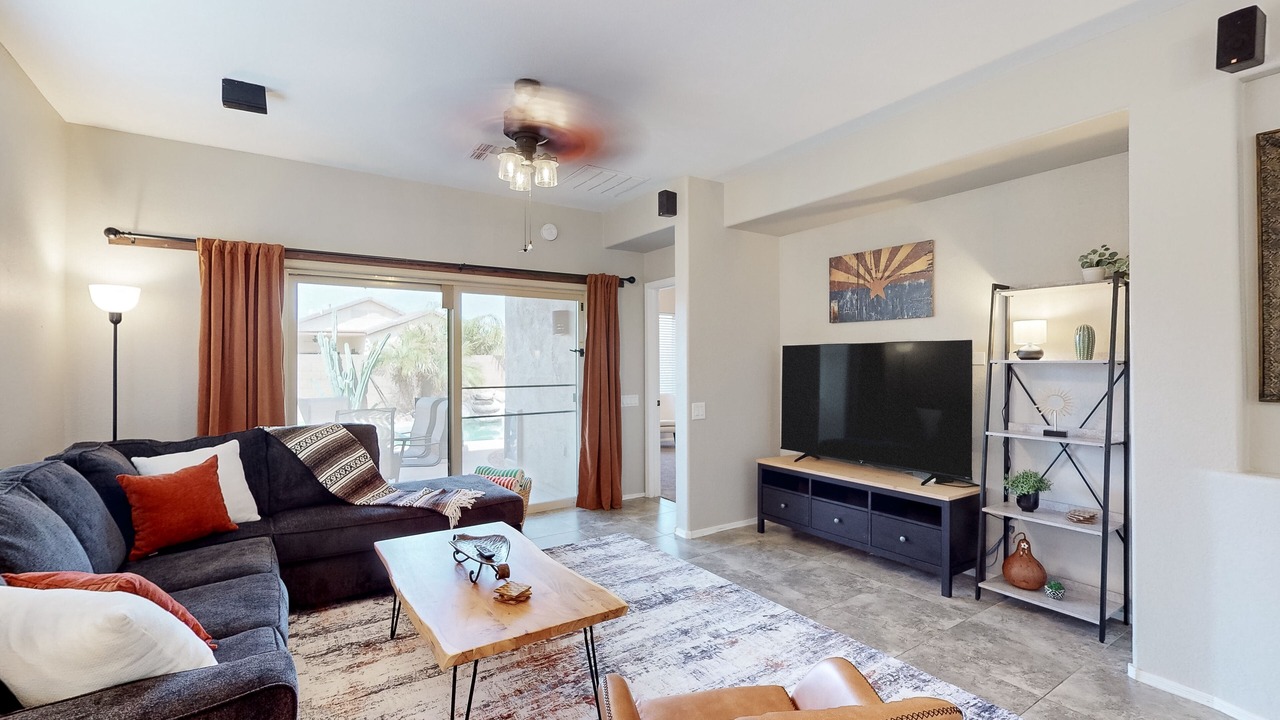 Photo of Livingroom in Gold Canyon