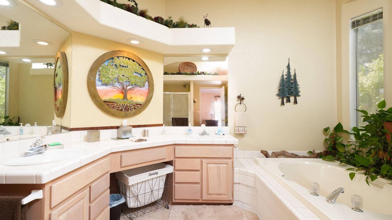 Photo of Bathroom in Clarkdale