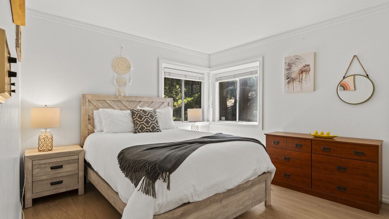 Photo of Bedroom in Blue Jay