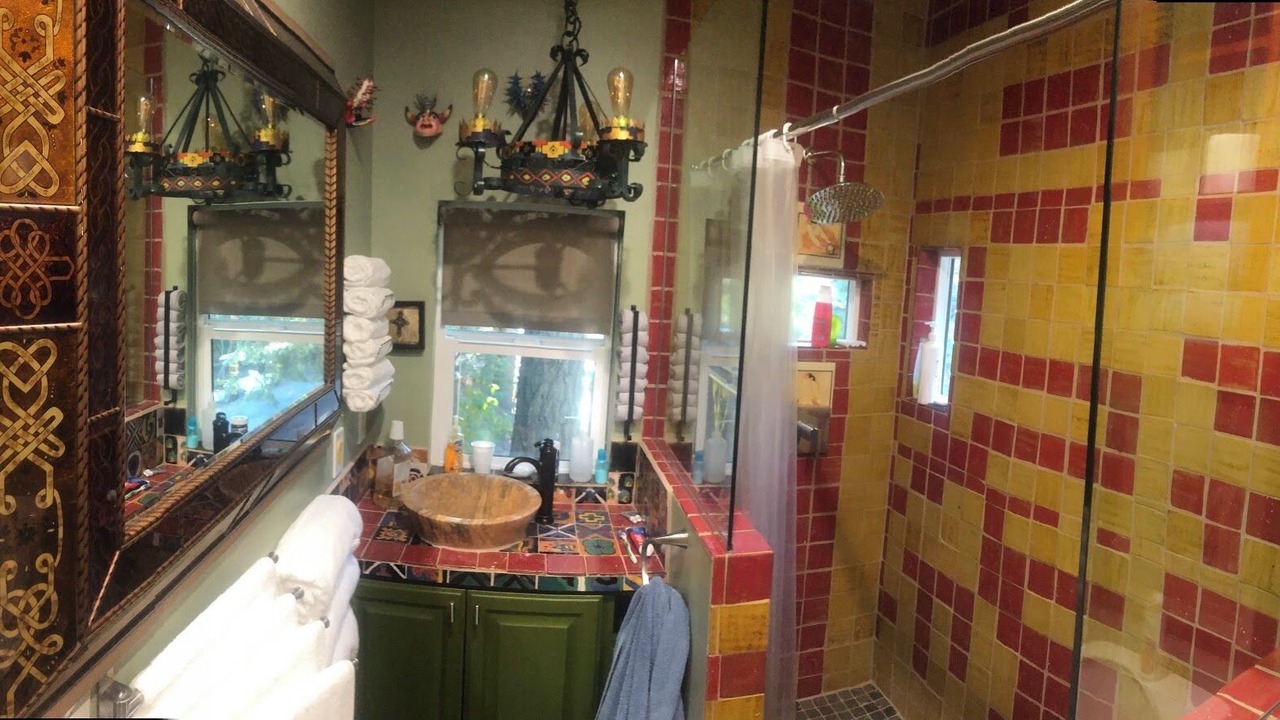 Photo of Bathroom in Arrowhead Villas