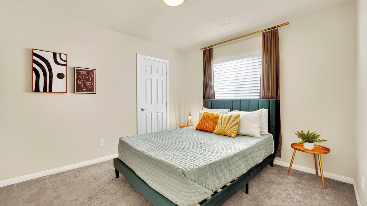 Photo of Bedroom in Arden