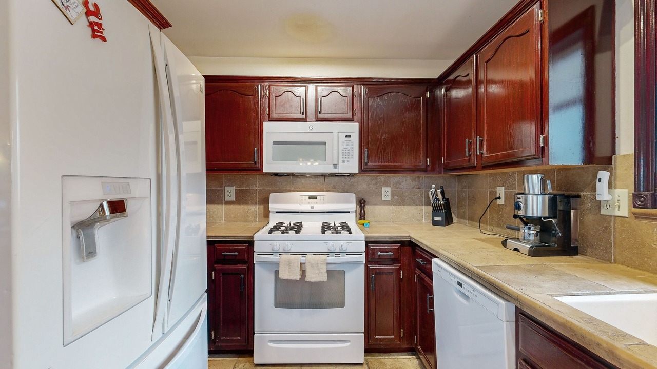 Photo of Kitchen in Blue Jay