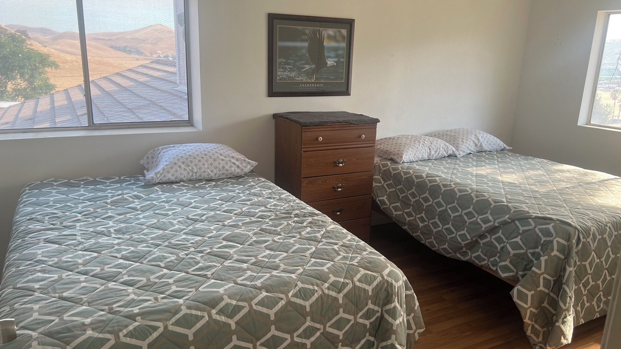 Photo of Bedroom in Lemon Cove