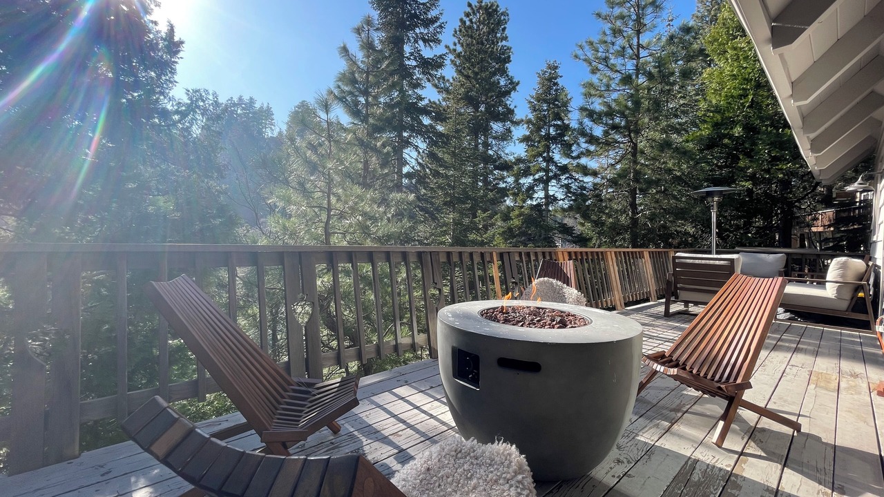Photo of Patio Balcony in Lake Arrowhead