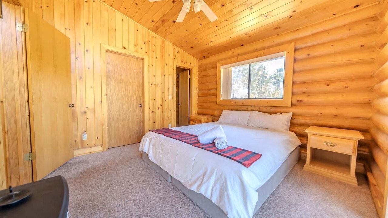 Photo of Bedroom in Mount Charleston