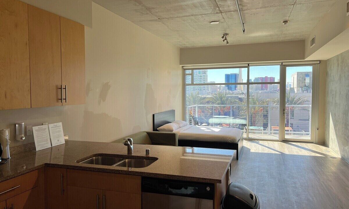 Photo of Livingroom in Downtown Las Vegas