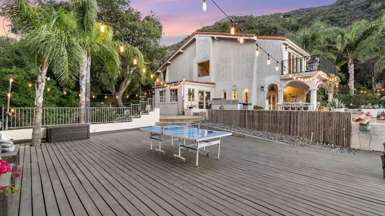 Photo of Patio Balcony in Calabasas
