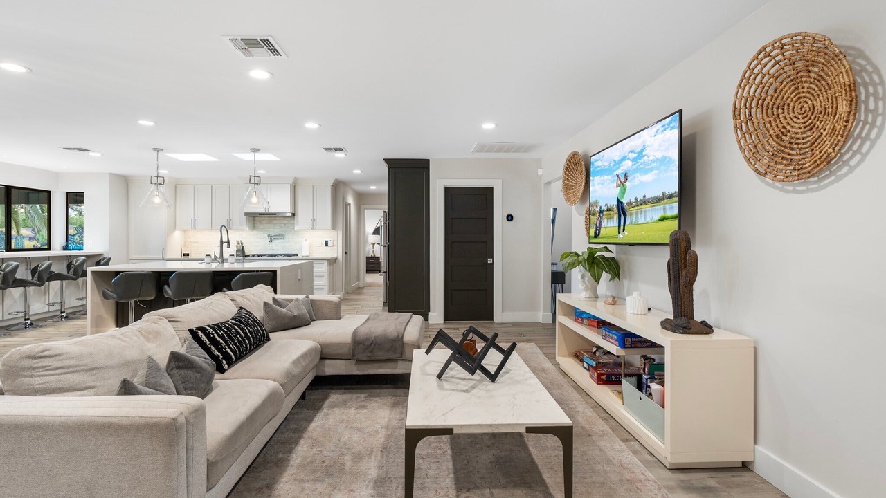 Photo of Livingroom in Rancho Saguaro