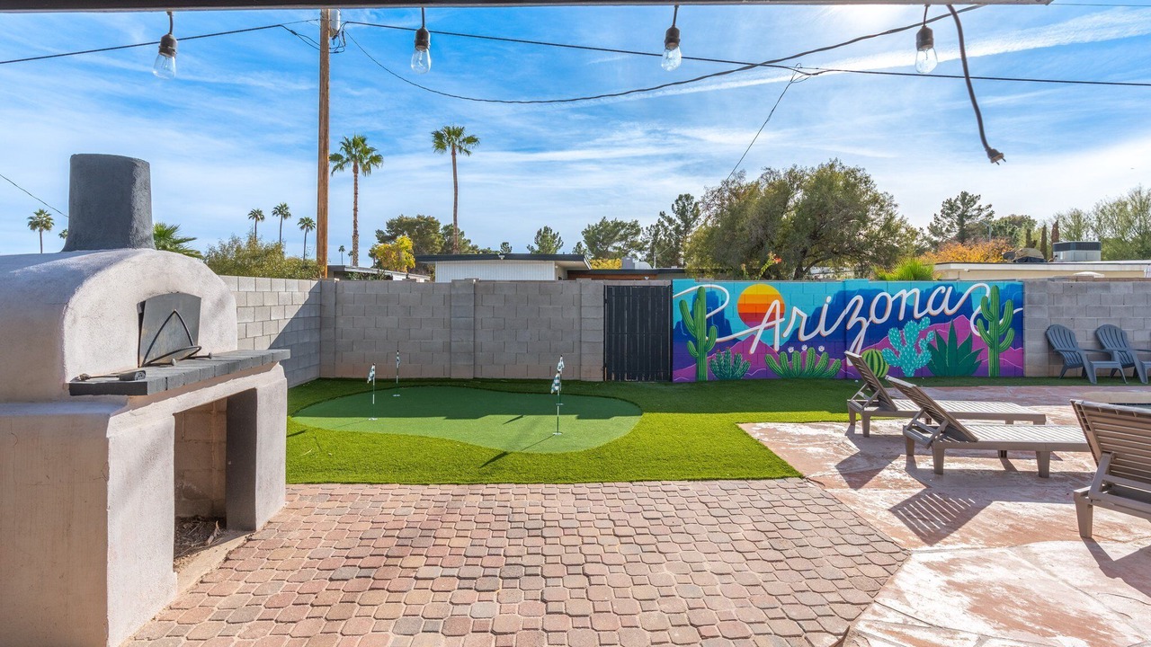 Photo of Outdoor in Paradise Valley Village