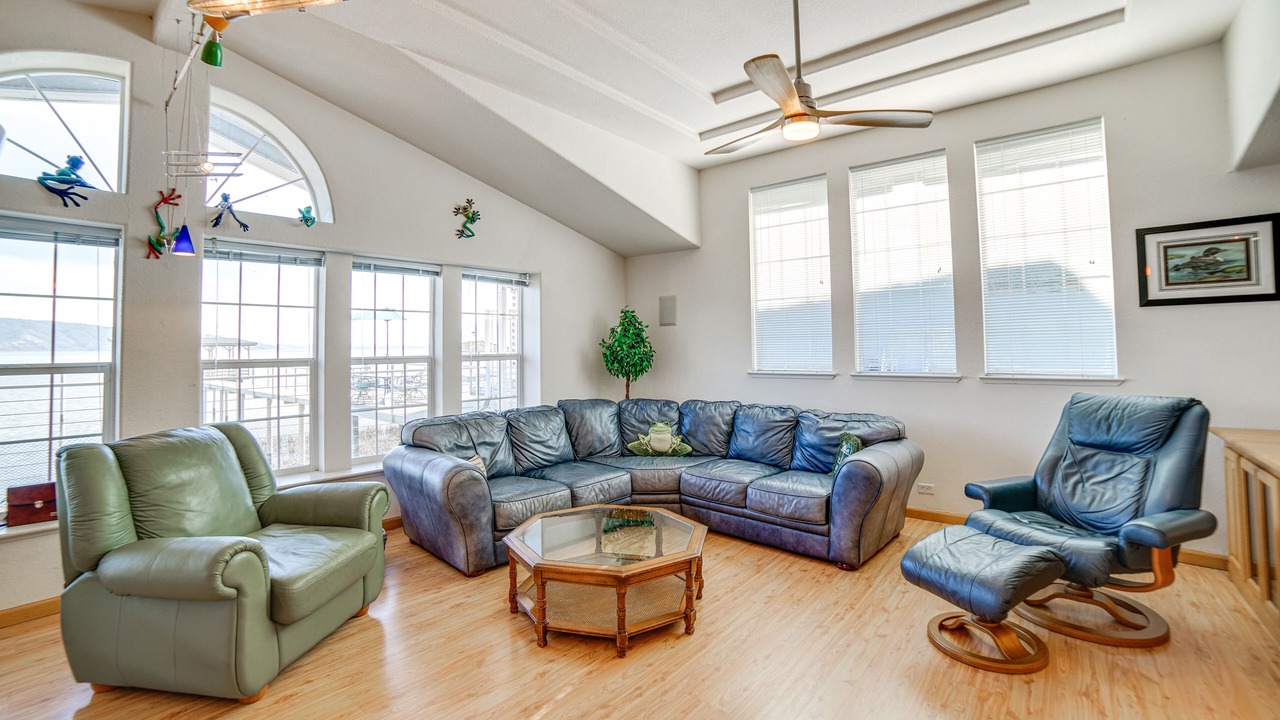 Photo of Bedroom in North Lakeport