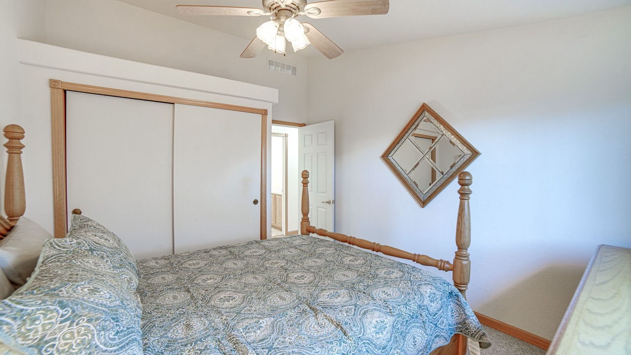 Photo of Bedroom in North Lakeport