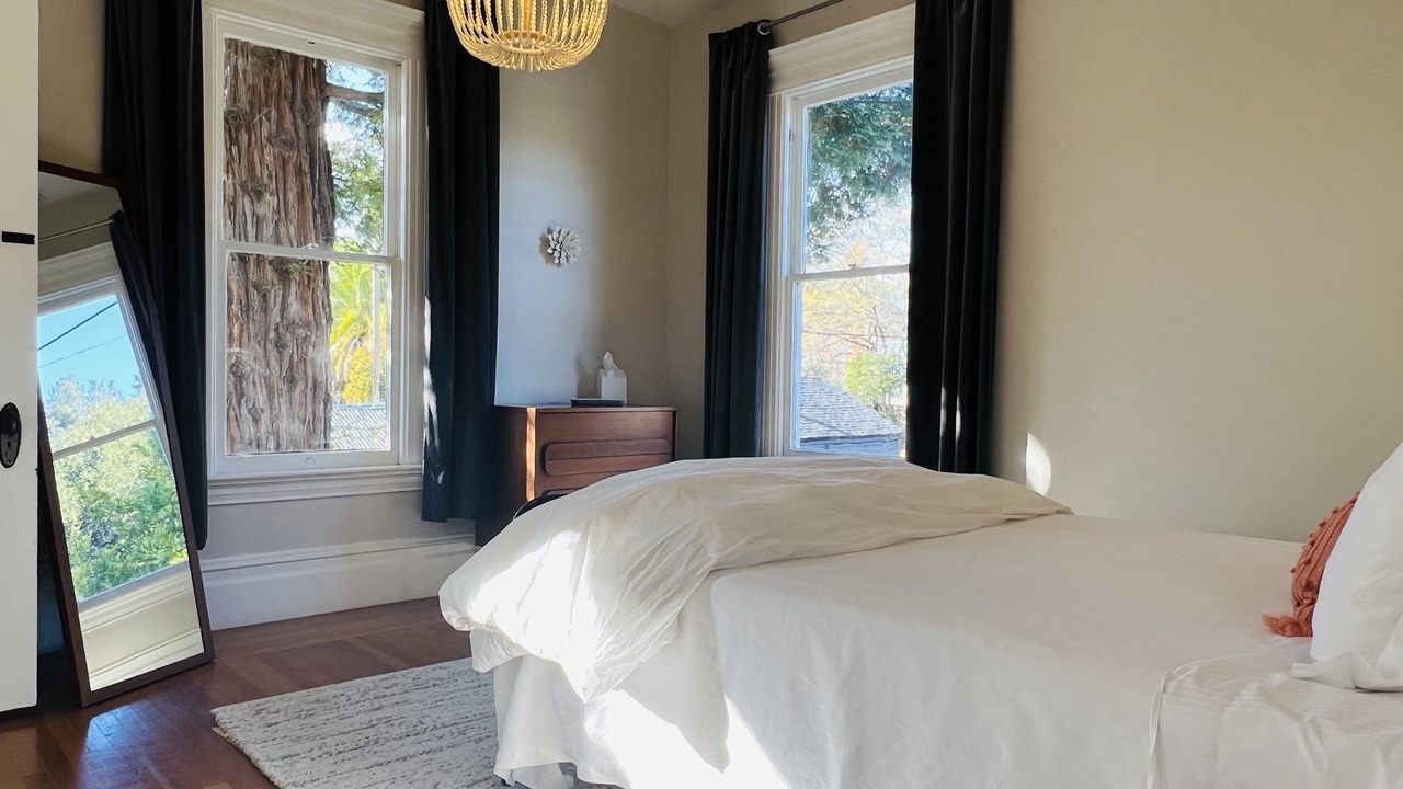 Photo of Bedroom in Cloverdale
