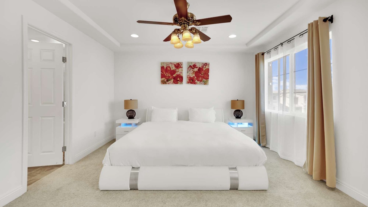 Photo of Bedroom in Enterprise