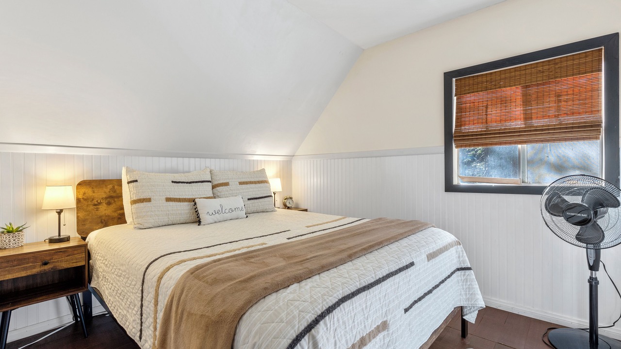 Photo of Bedroom in Alta Sierra