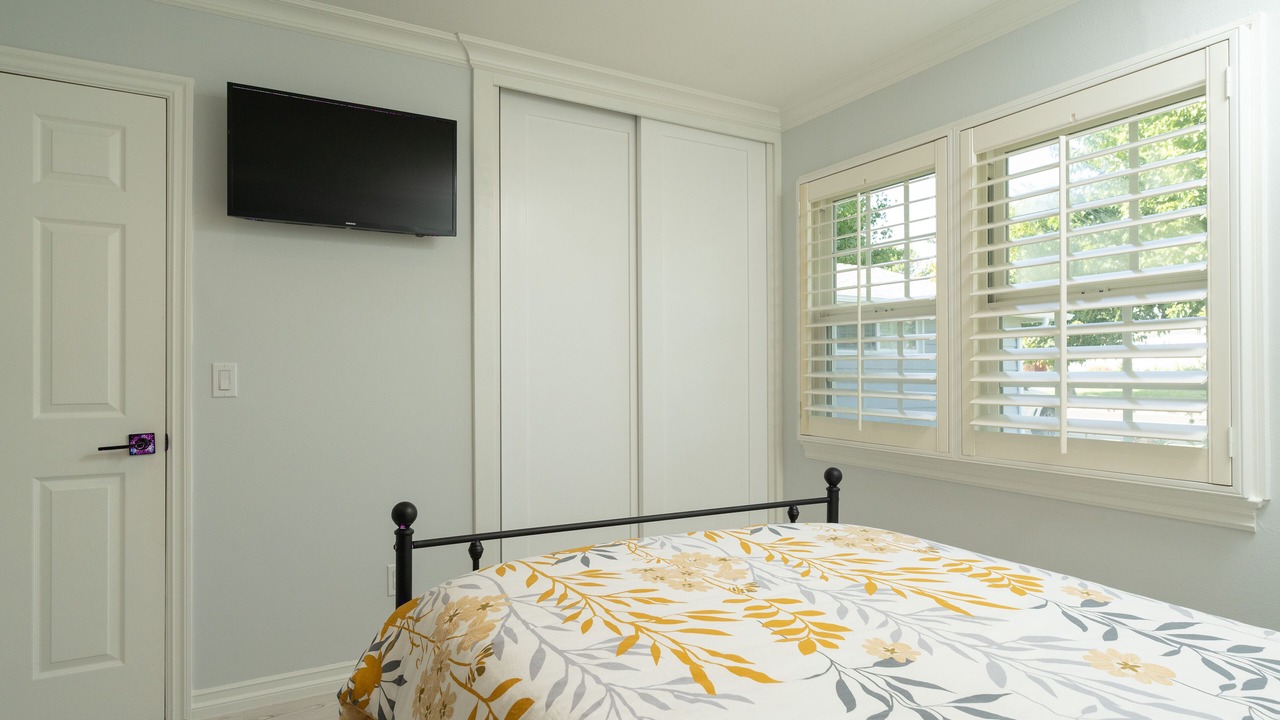 Photo of Bedroom in West Hills