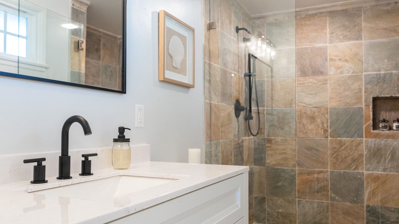 Photo of Bathroom in West Hills