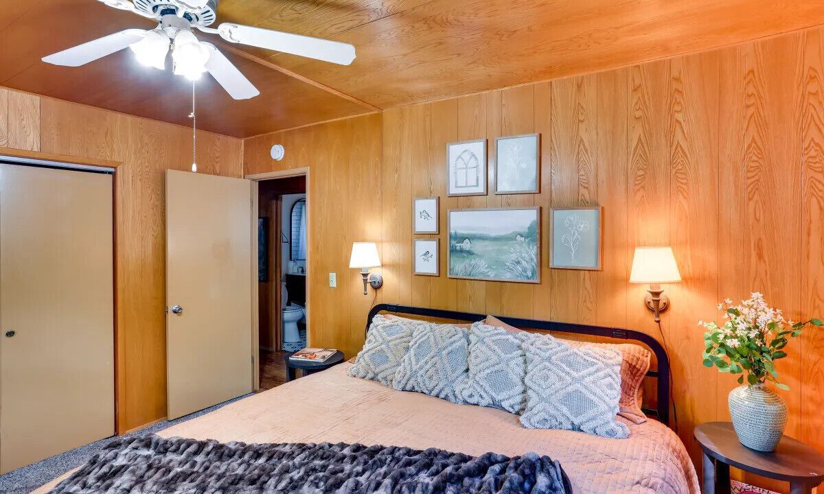 Photo of Bedroom in Upper Moonridge