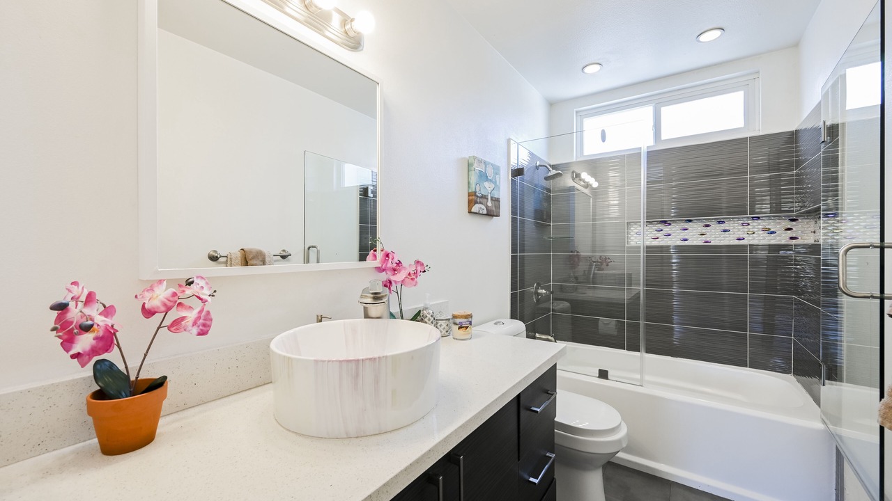 Photo of Bathroom in Chinatown