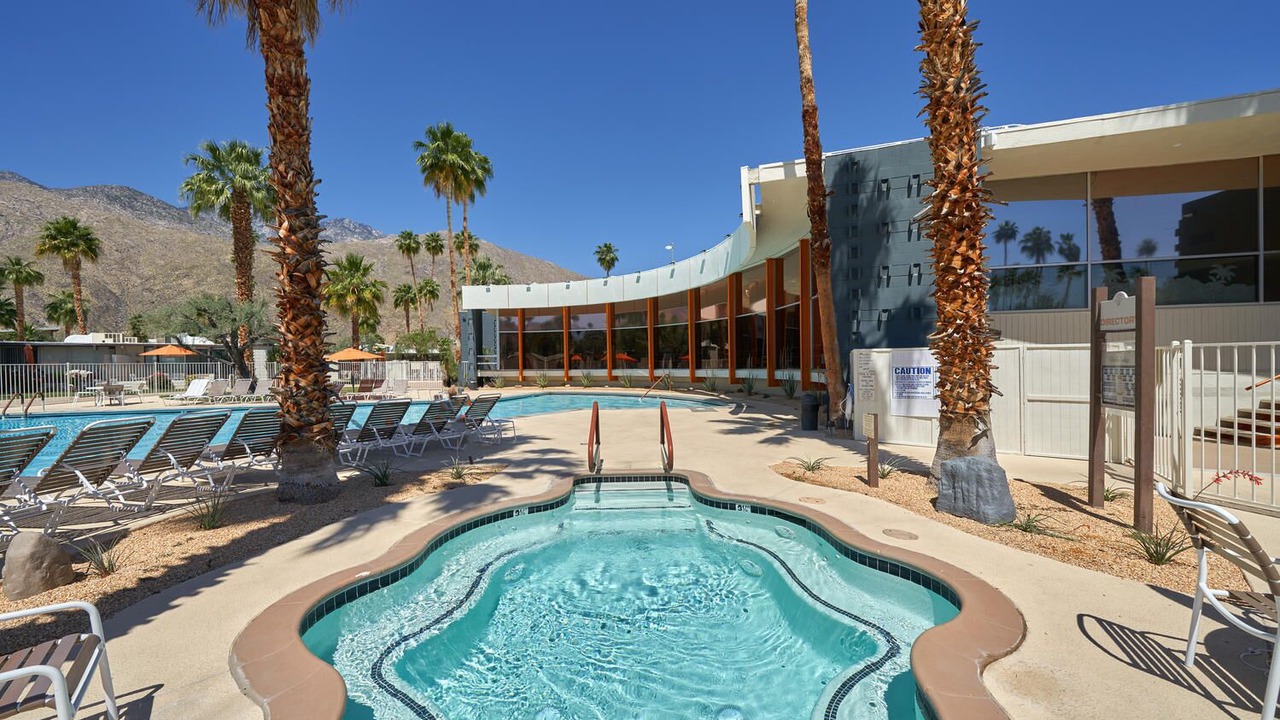 Photo of Others in Twin Palms
