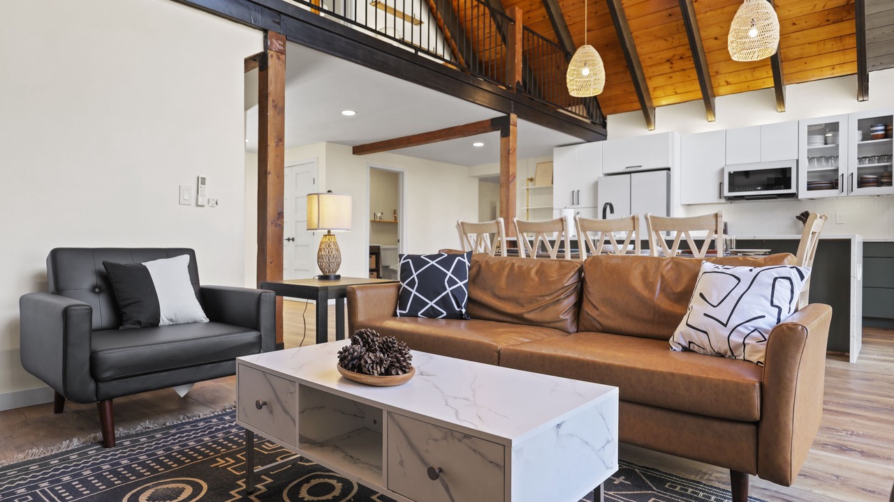Photo of Livingroom in Strawberry
