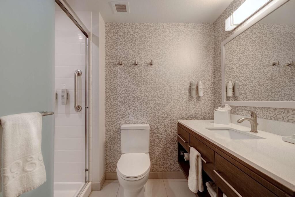 Photo of Bathroom in Centennial Hills