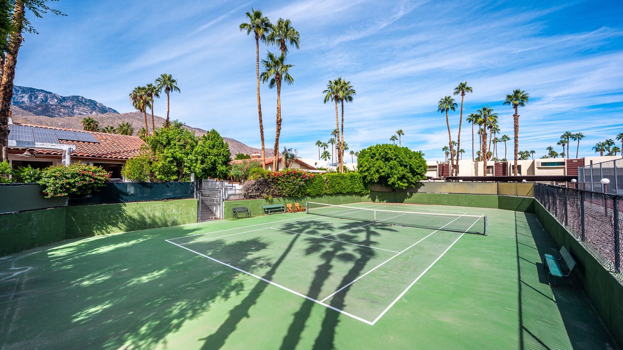 Photo of Others in Twin Palms