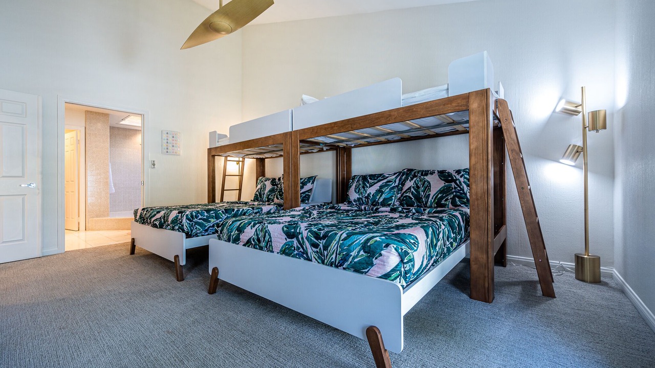 Photo of Bedroom in Twin Palms