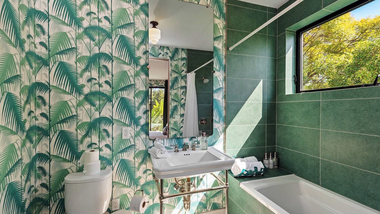 Photo of Bathroom in Hollywood