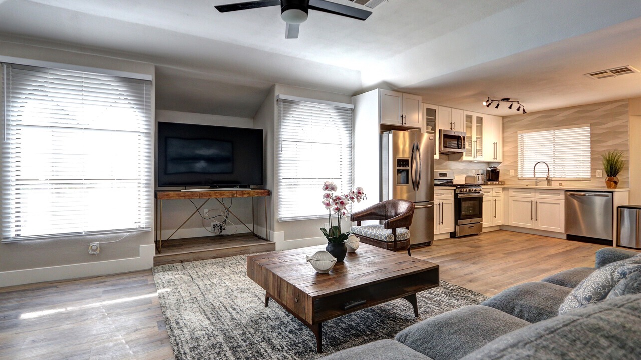 Photo of Livingroom in Green Valley