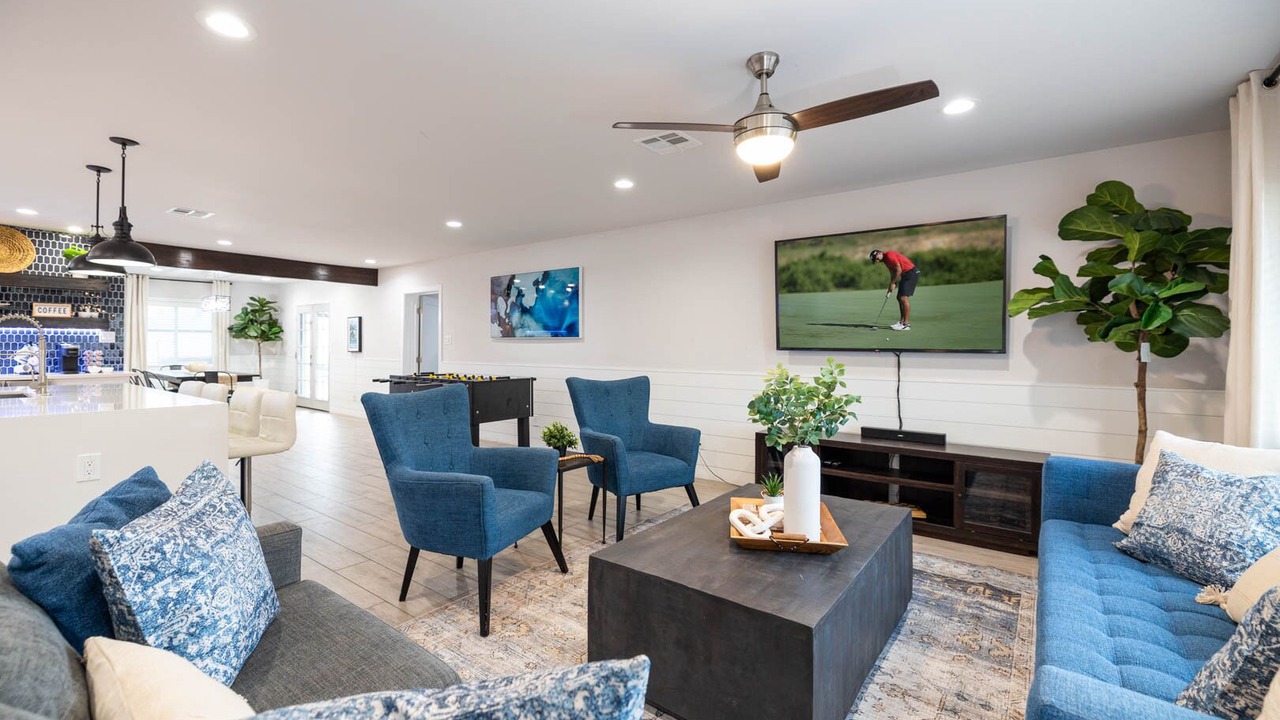 Photo of Livingroom in Trail West