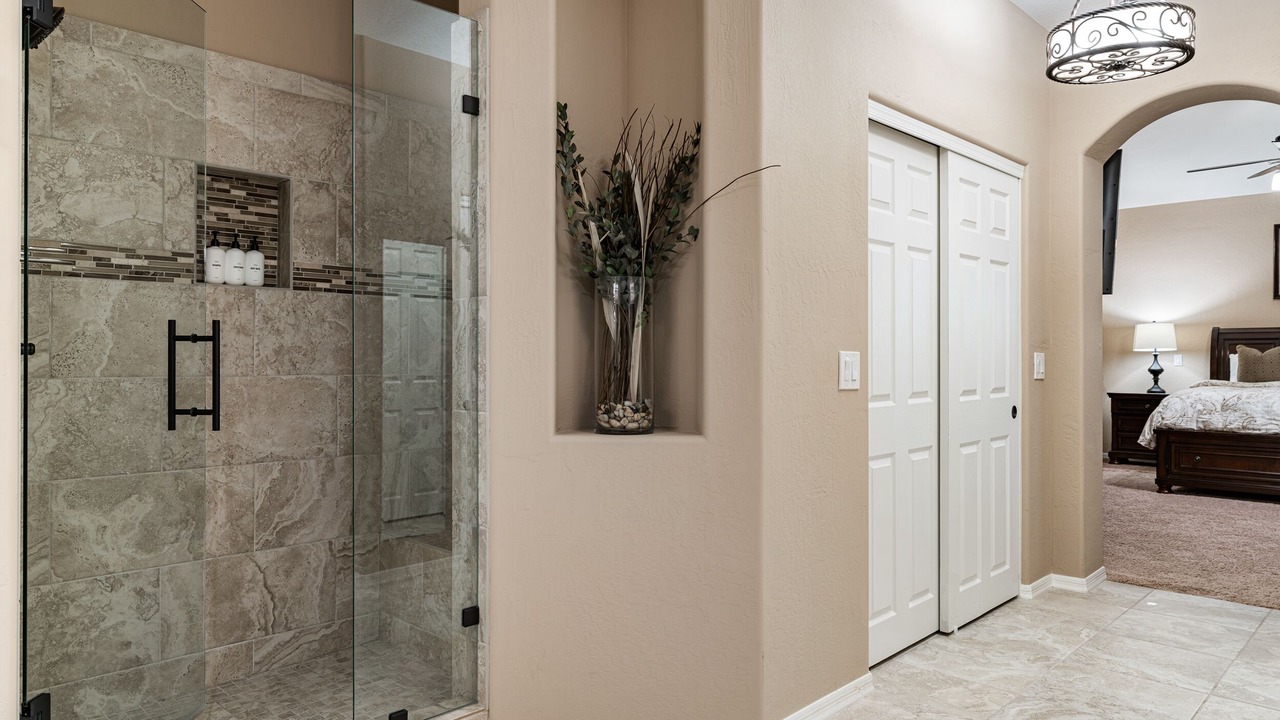 Photo of Bathroom in Pinnacle Foothills