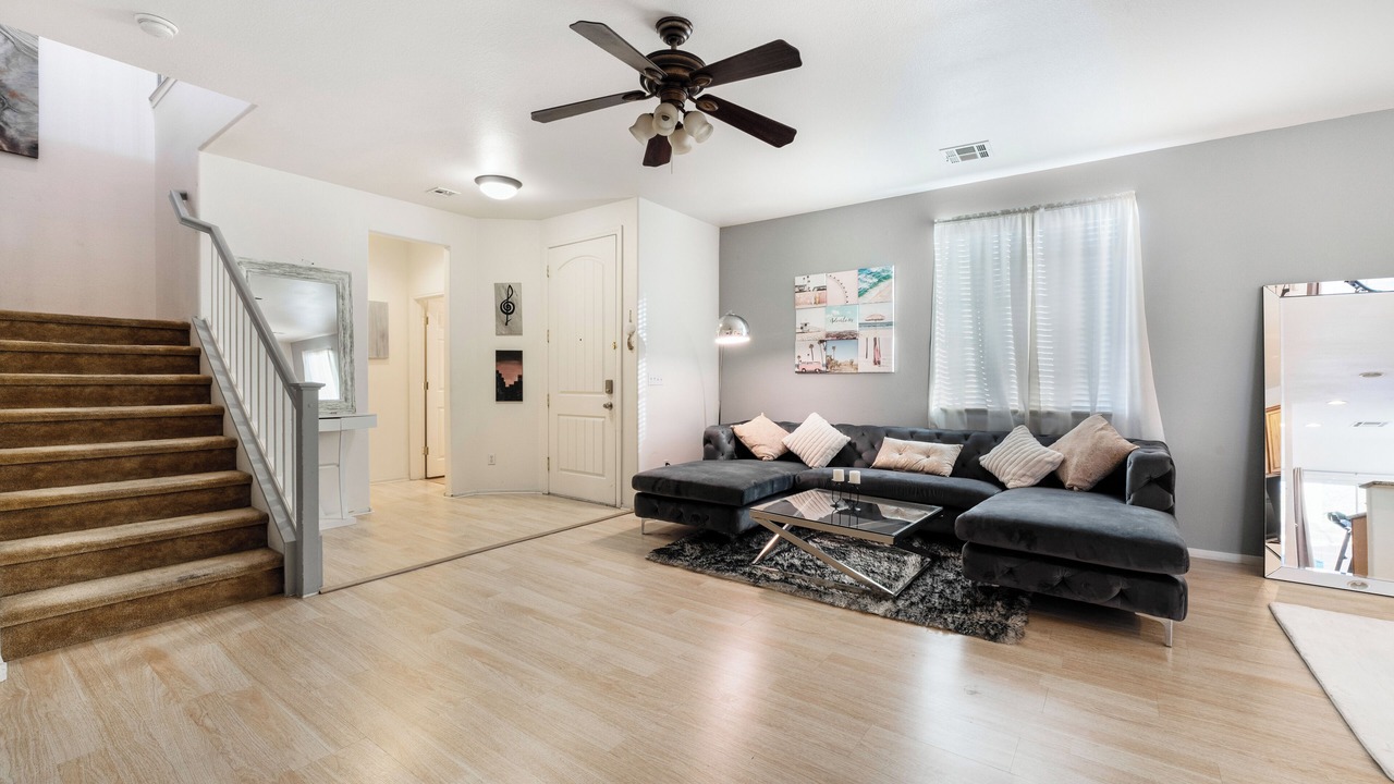 Photo of Livingroom in Rhodes Ranch