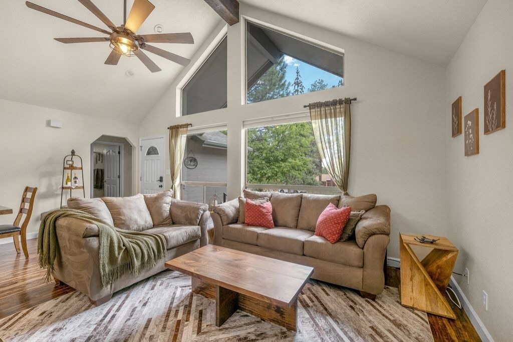 Photo of Livingroom in Flagstaff