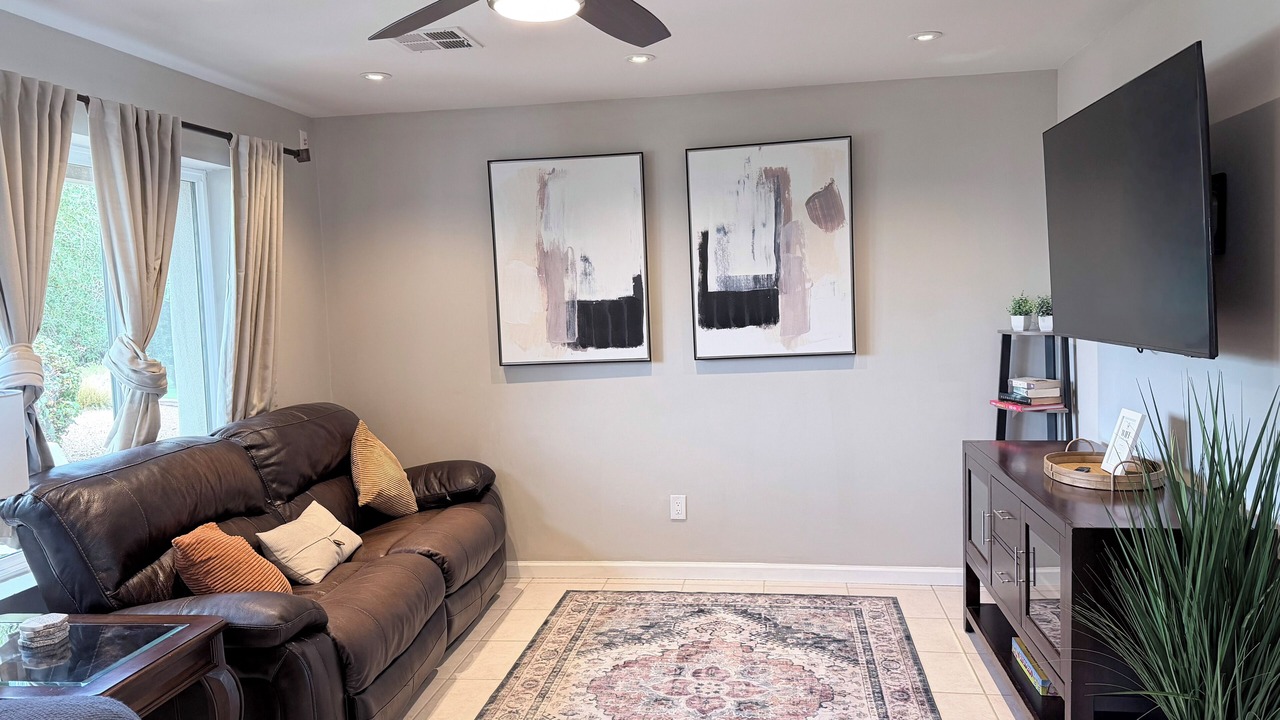 Photo of Livingroom in Ryan Estates